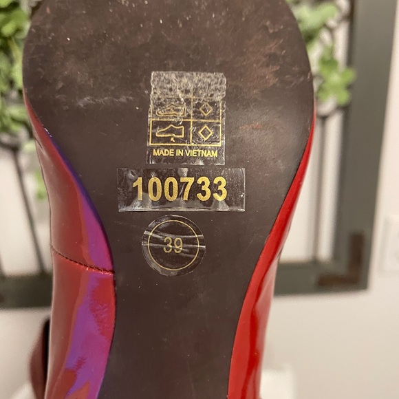 Vianne healed shoes, like new. - Picture 7 of 7